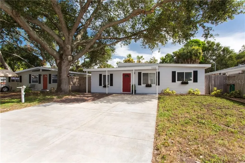 7309 51st Avenue N St Petersburg FL 33709
