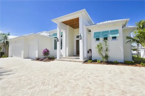 2410 W Marion Avenue Punta Gorda FL 33950