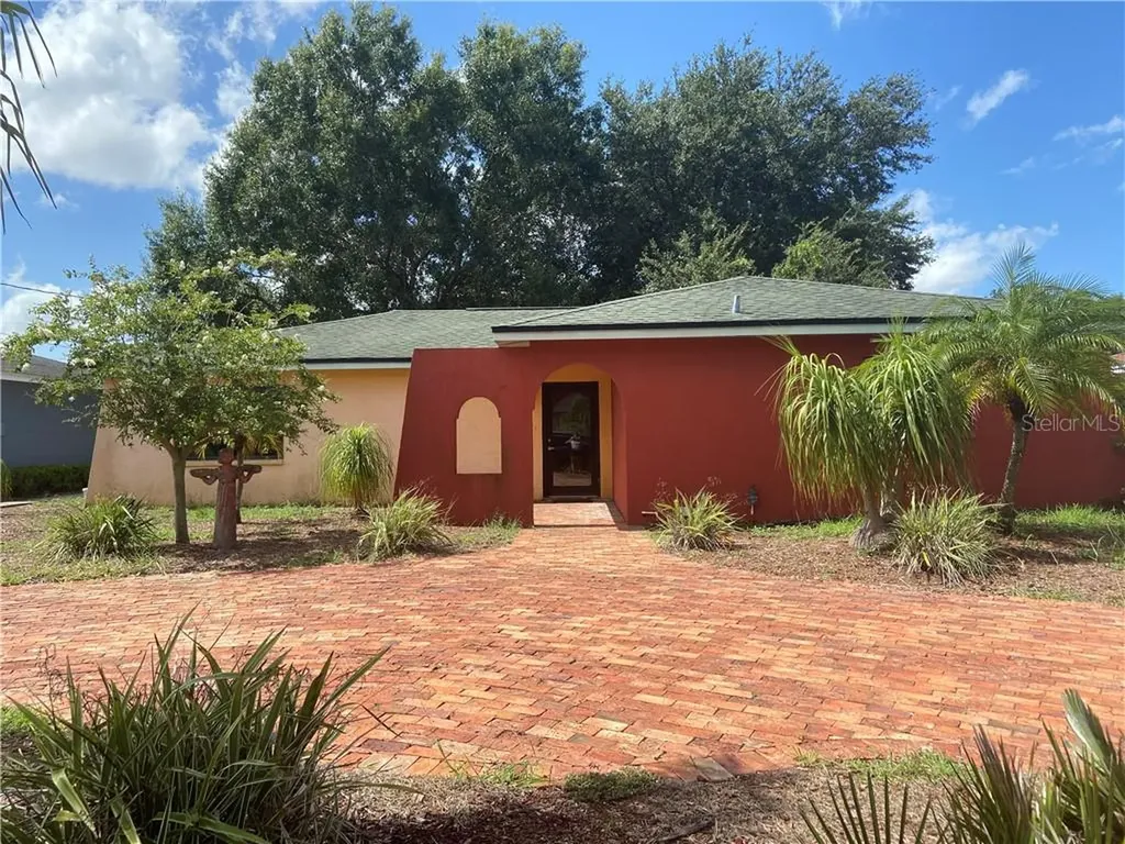 3218 W Grove Street Tampa FL 33614