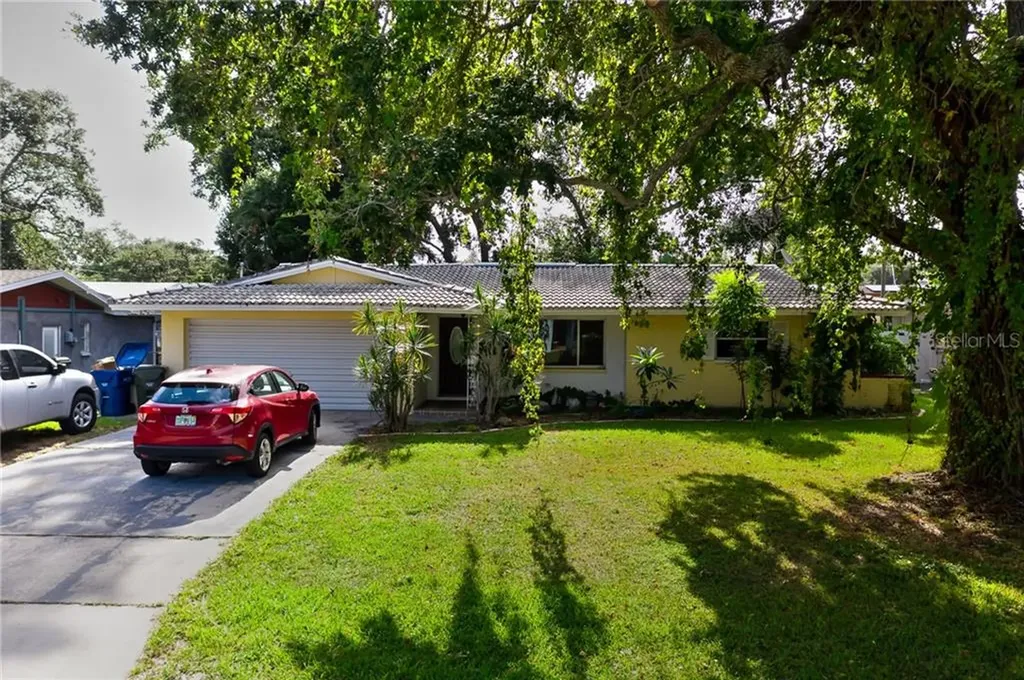 12323 145th Lane Largo FL 33774