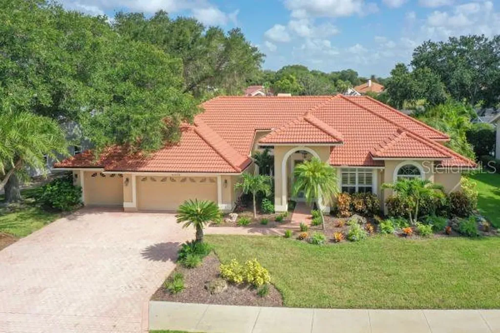 8359 Cypress Hollow Drive Sarasota FL 34238