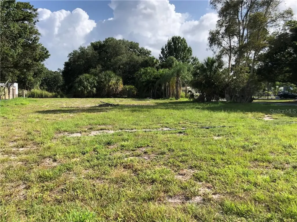 2905 W Averill Avenue Tampa FL 33611