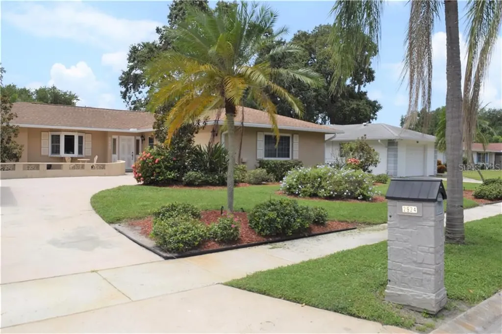 2924 Valley Forge Street Sarasota FL 34231