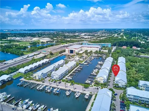 6036 Anchorage Way S St Petersburg FL 33712