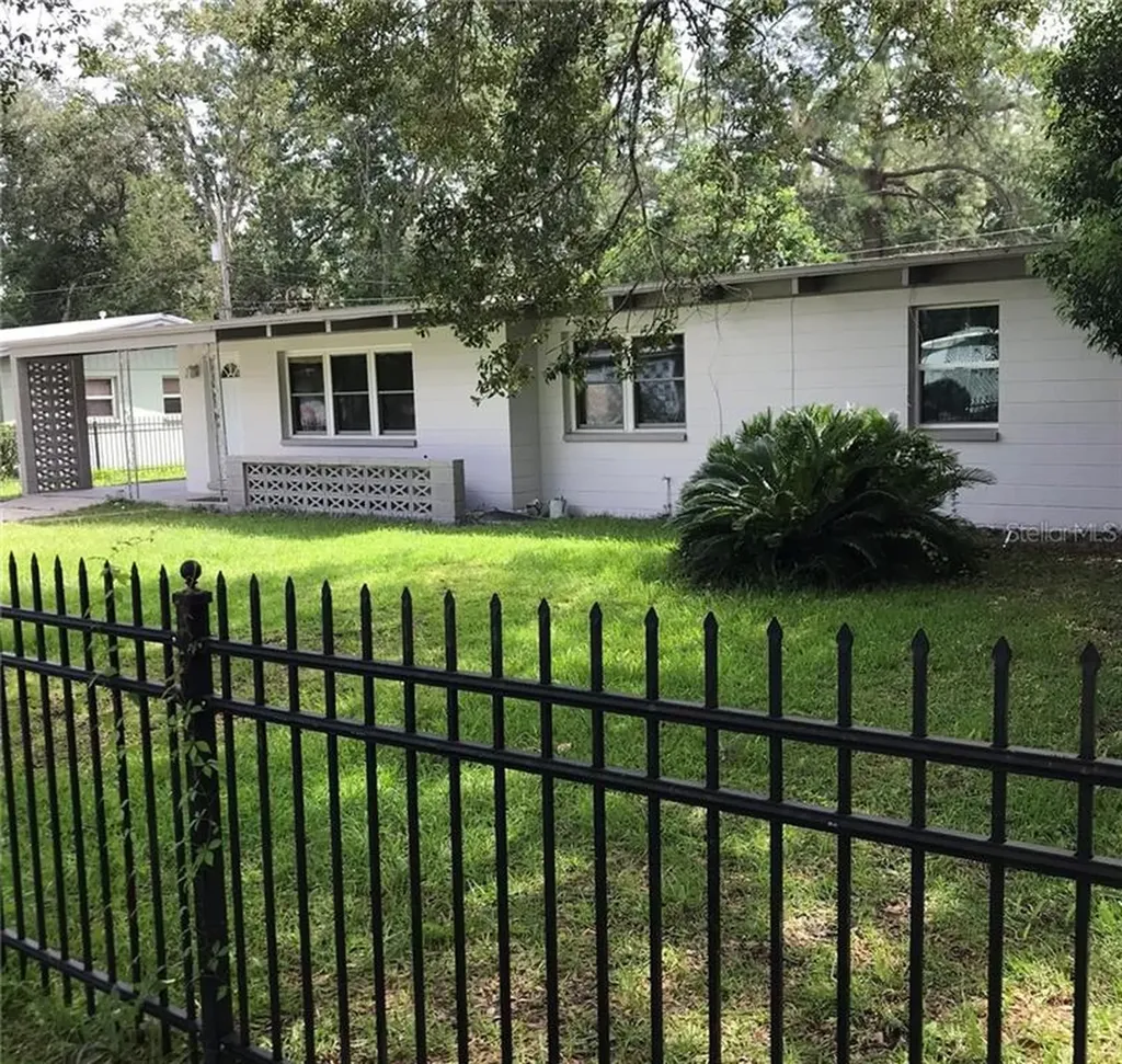 2831 NE 11th Terrace Gainesville FL 32609