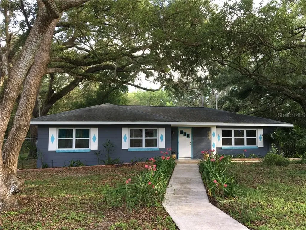 220 W 122nd Avenue Tampa FL 33612