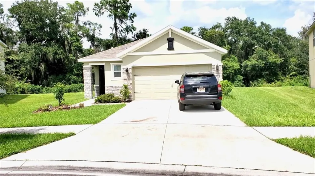 1020 Ashentree Drive Plant City FL 33563