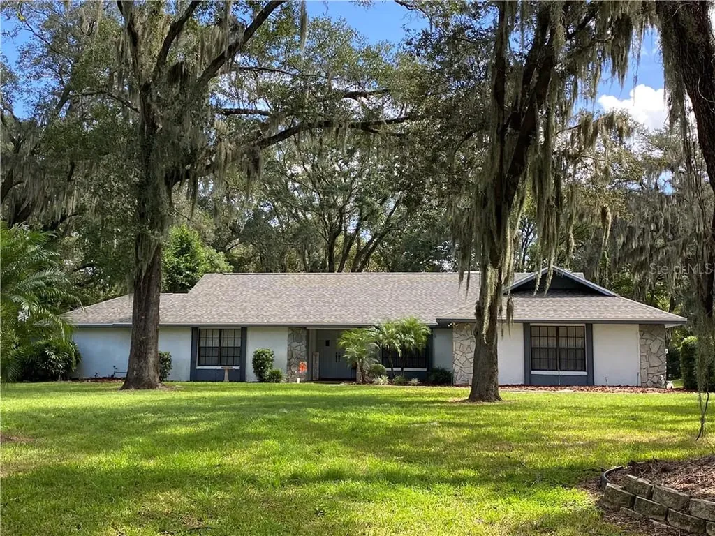 2204 Windwood Place Valrico FL 33596