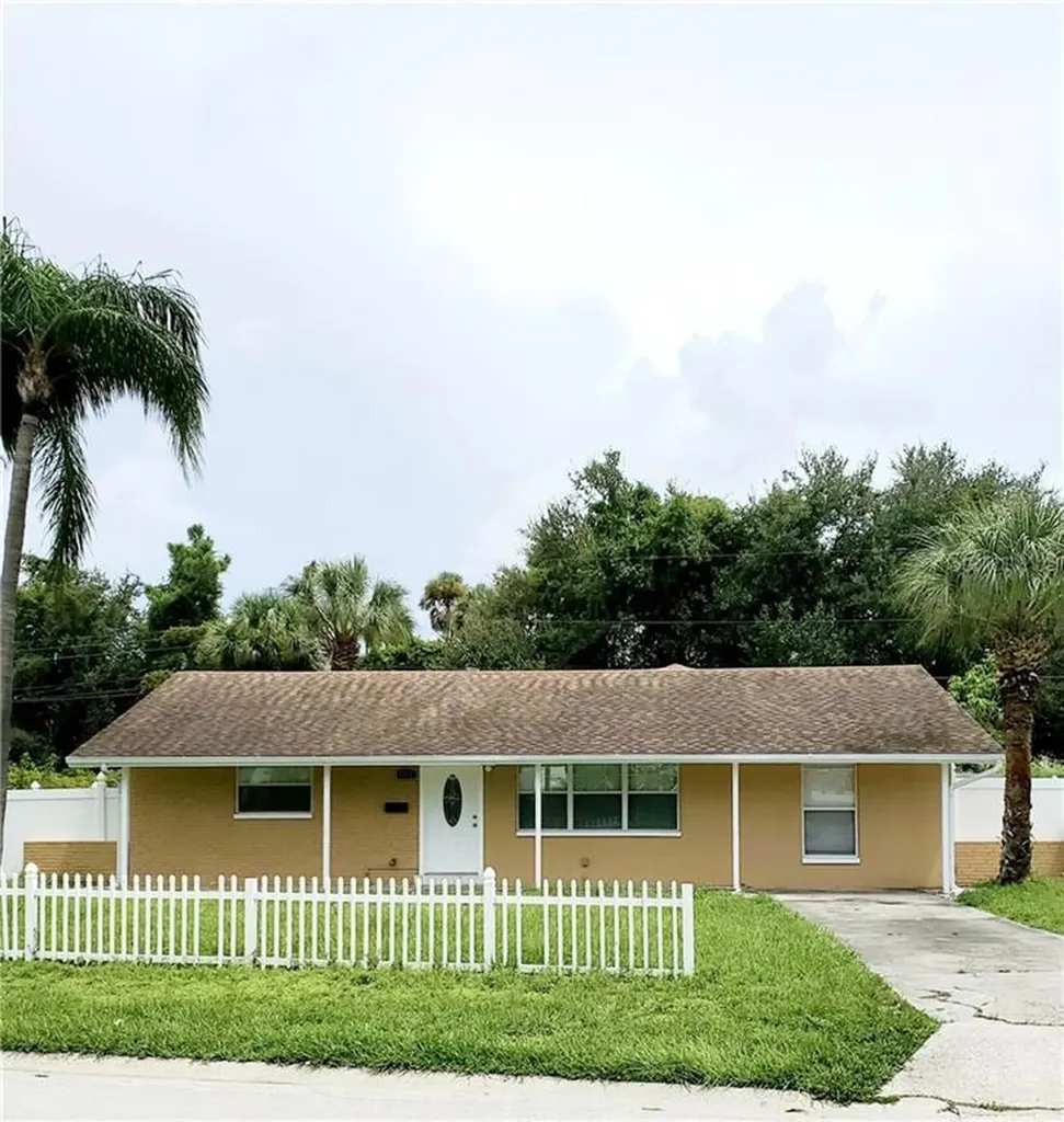 6201 25th Street N St Petersburg FL 33702