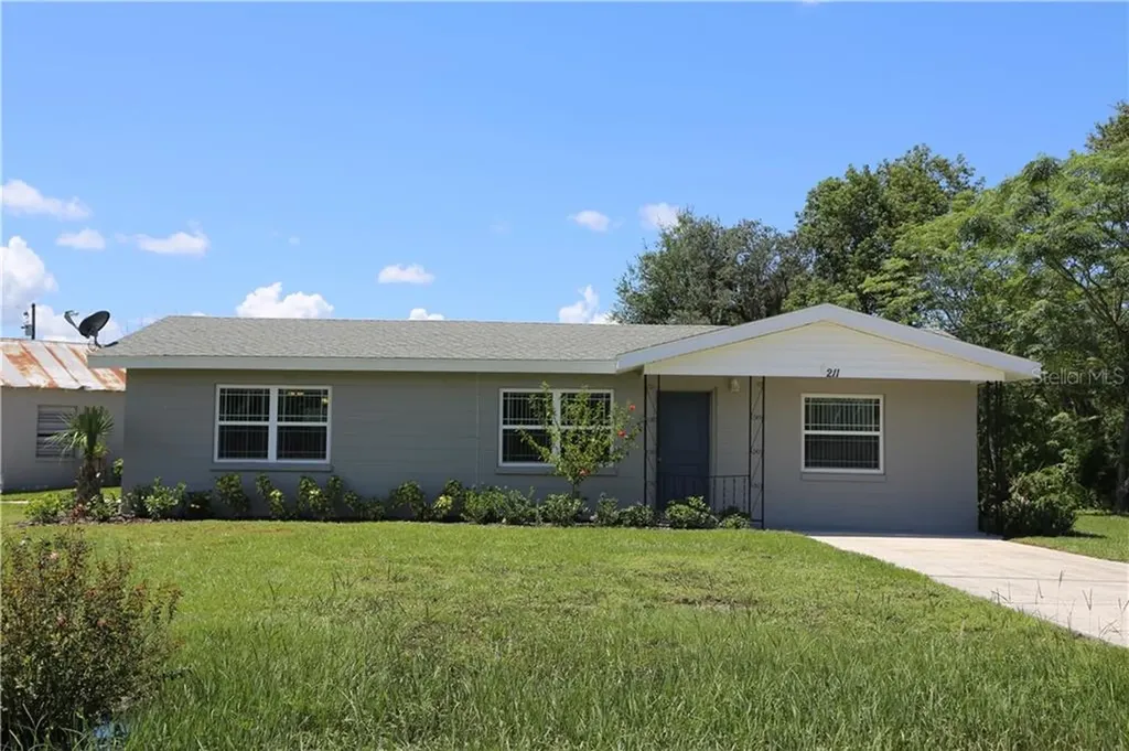 211 Tyler Street Lake Wales FL 33859