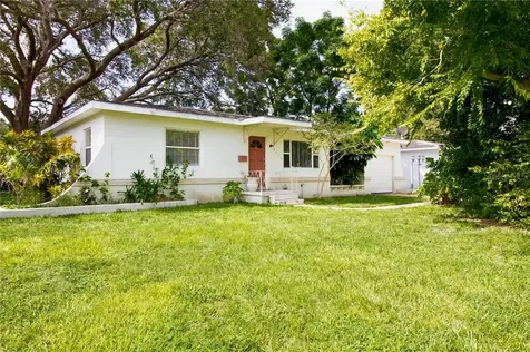 4526 26th Avenue N St Petersburg FL 33713