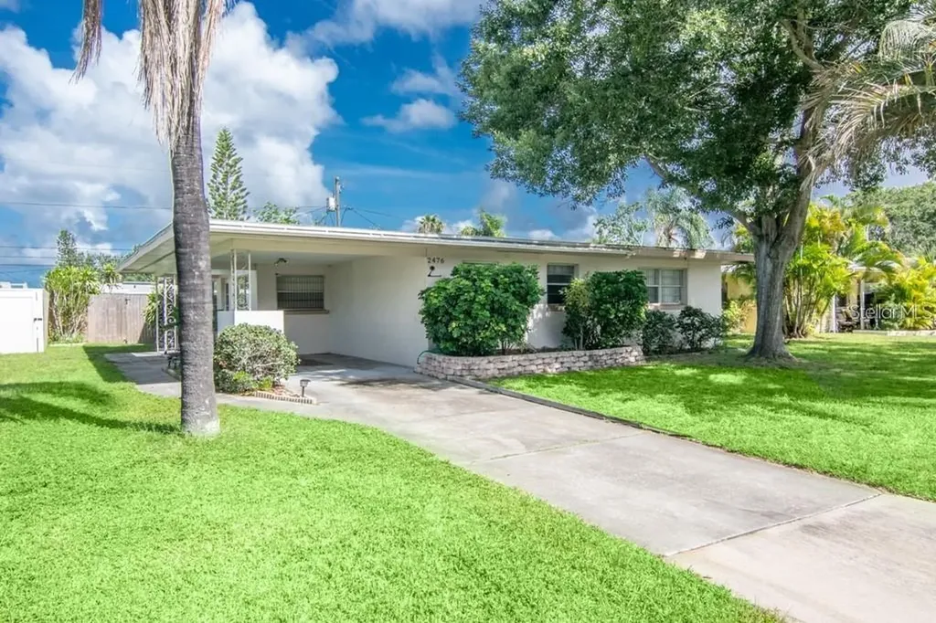 2476 Del Rio Way Dunedin FL 34698