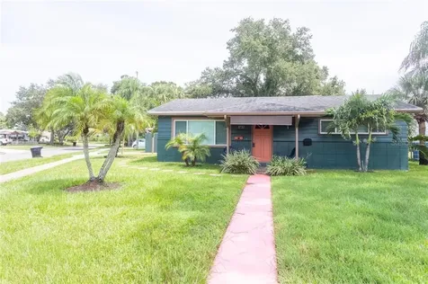 2735 Boca Ciega Drive N St Petersburg FL 33710