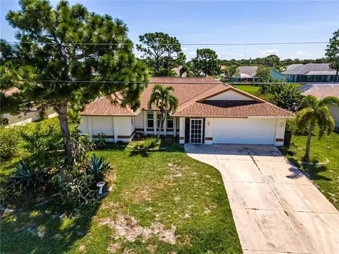 205 Mariner Lane Rotonda West FL 33947