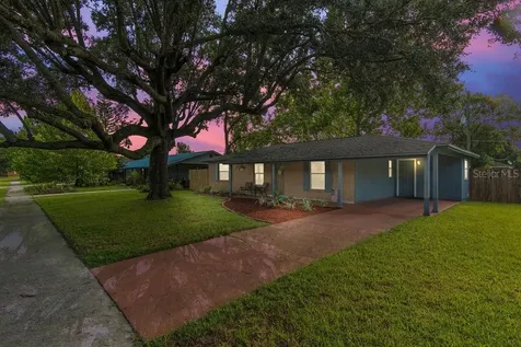 412 San Lanta Circle Sanford FL 32771