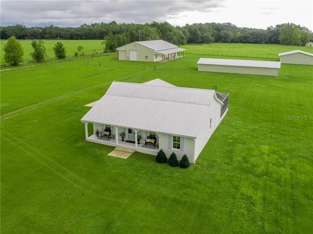 13729 County Road 103 Oxford FL 34484