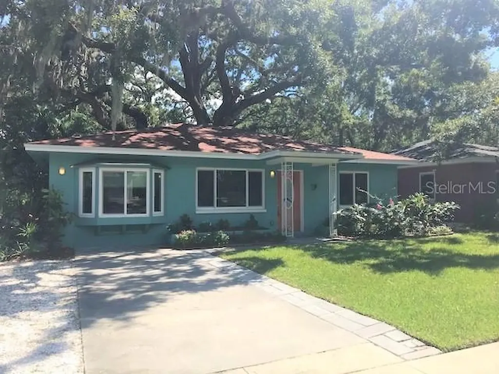 737 Wood Street Dunedin FL 34698