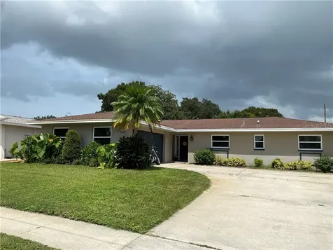 1630 Eden Court Clearwater FL 33756