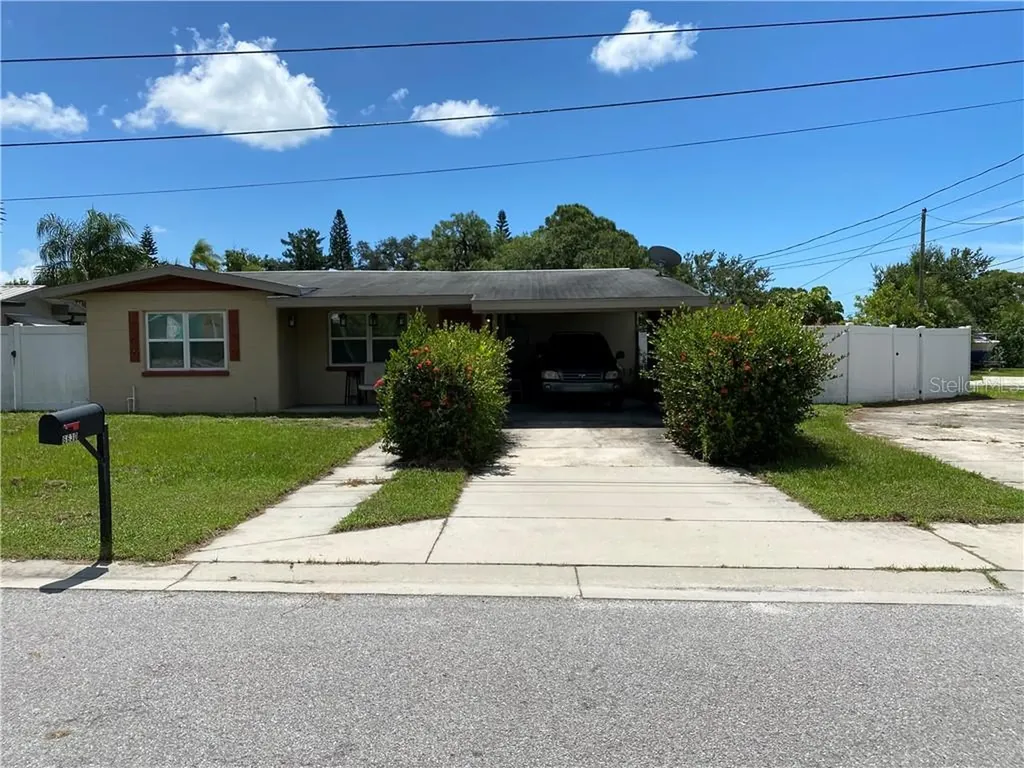 6630 Rosati Lane S St Petersburg FL 33707