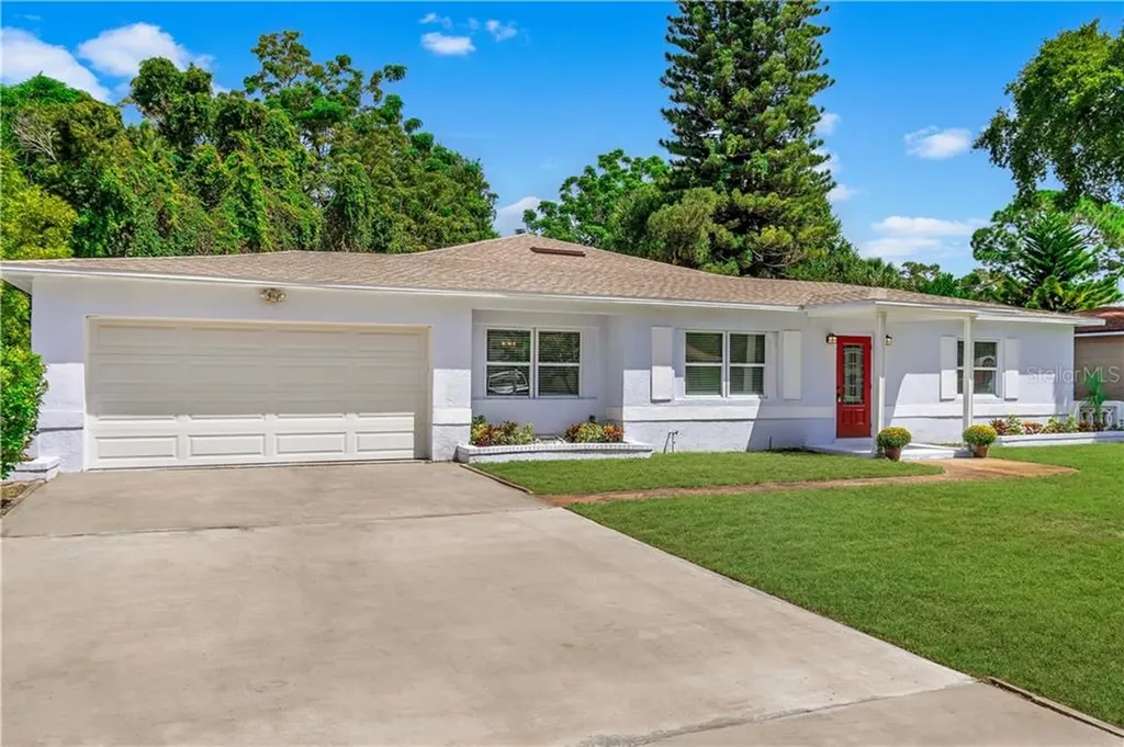 721 66th Avenue S St Petersburg FL 33705