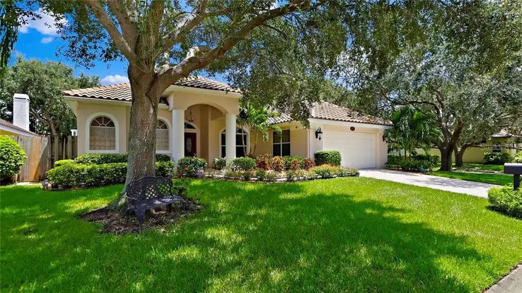 4802 Queen Palm Terrace NE St Petersburg FL 33703