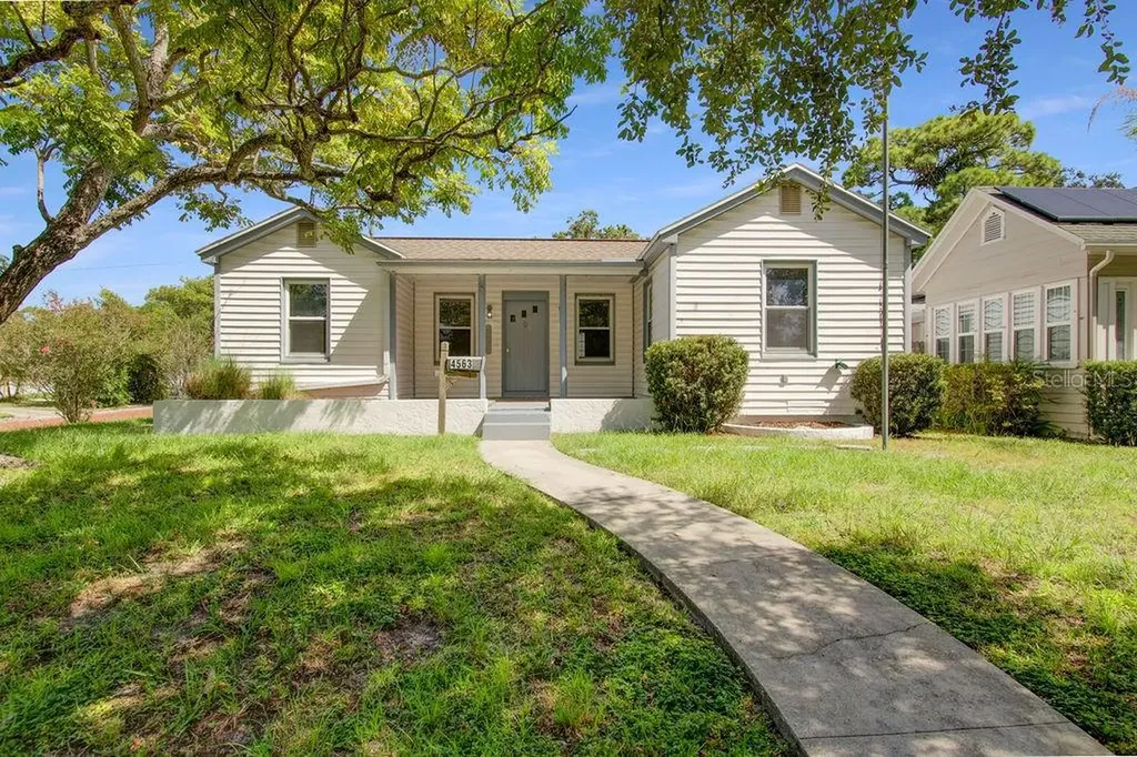 4563 1st Avenue N St Petersburg FL 33713