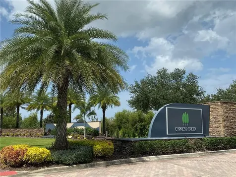 15420 Quail Woods Place Ruskin FL 33573