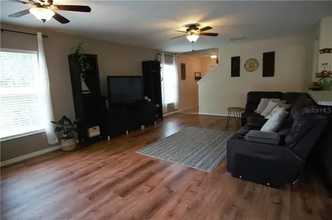 15420 Quail Woods Place Ruskin FL 33573