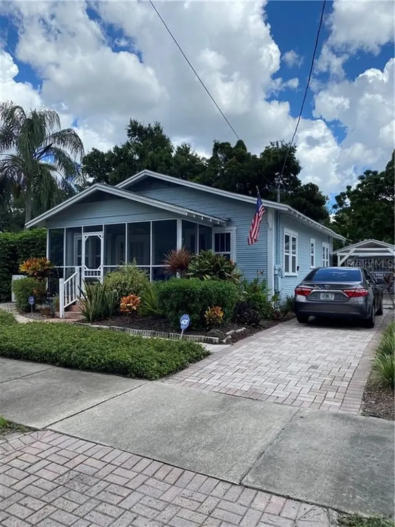 2715 N Poplar Avenue Tampa FL 33602