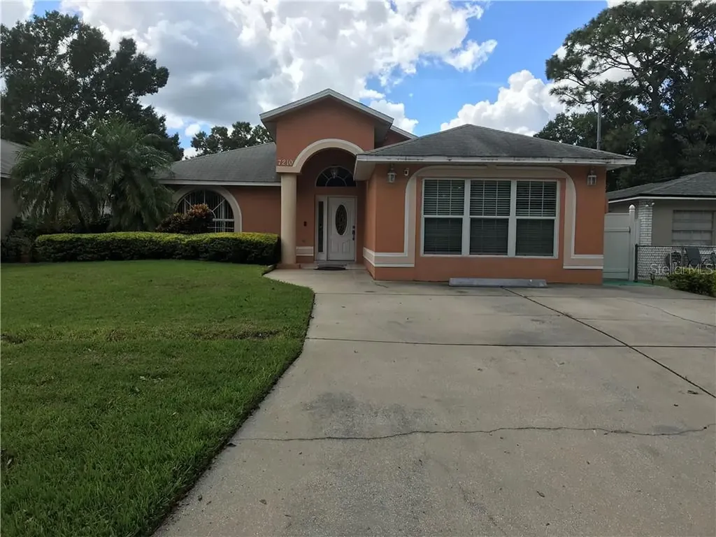 7210 N Grady Avenue Tampa FL 33614