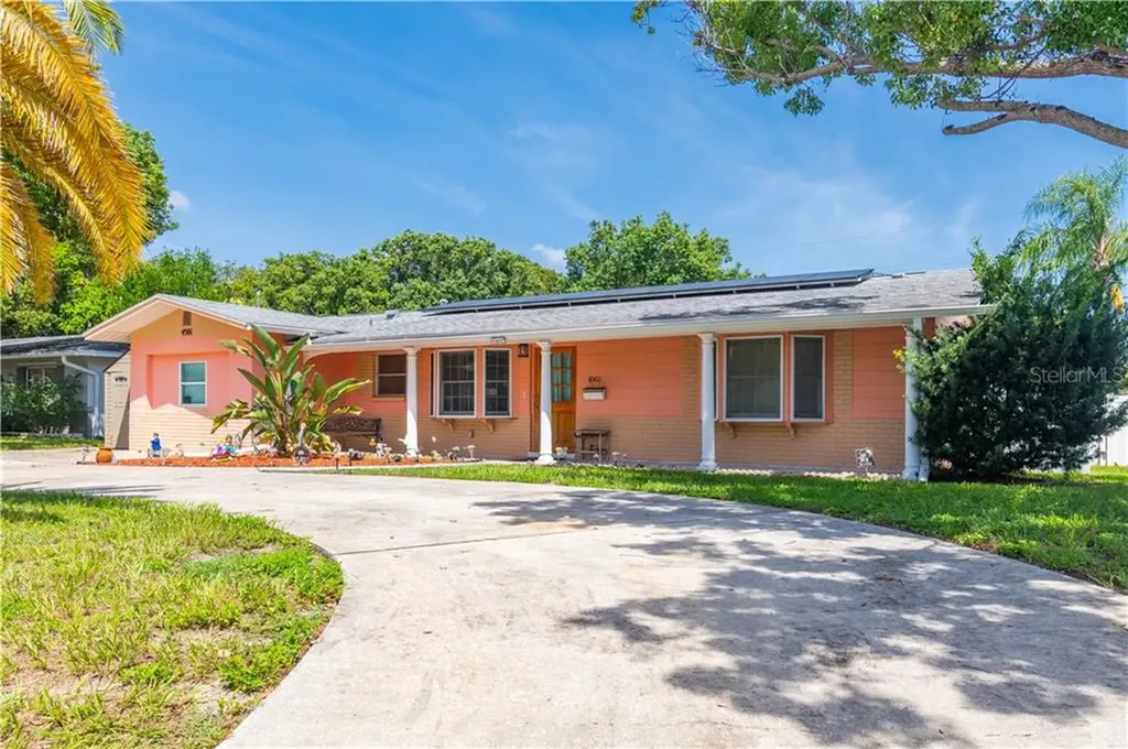 4501 36th Avenue N St Petersburg FL 33713