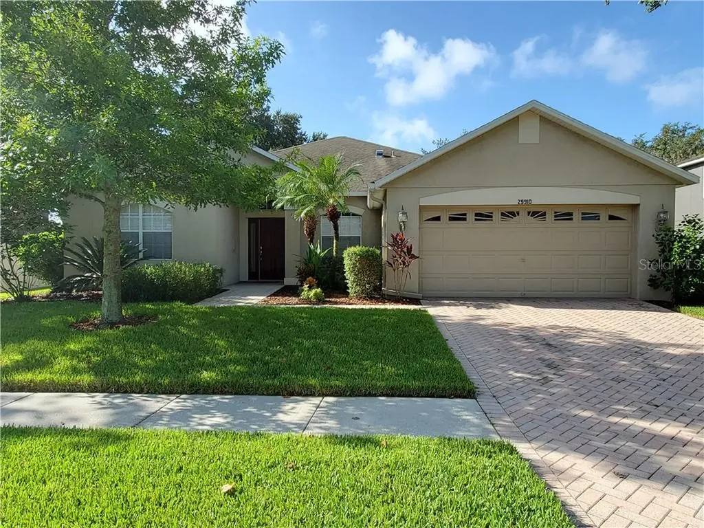 29910 Prairie Falcon Drive Wesley Chapel FL 33545