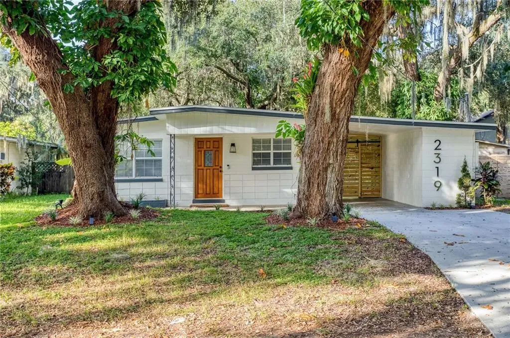 2319 Cross Lake Road Belle Isle FL 32809