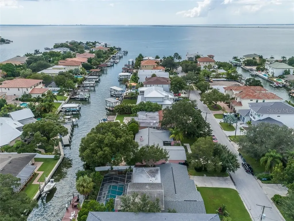 4926 W San Rafael Street Tampa FL 33629