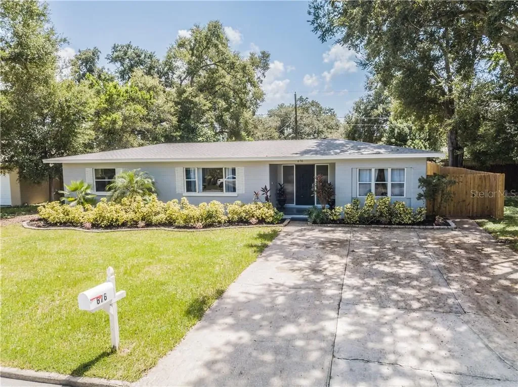 676 Avenue F SE Winter Haven FL 33880