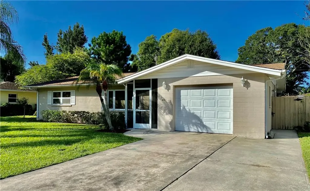 221 Algiers Drive Venice FL 34293