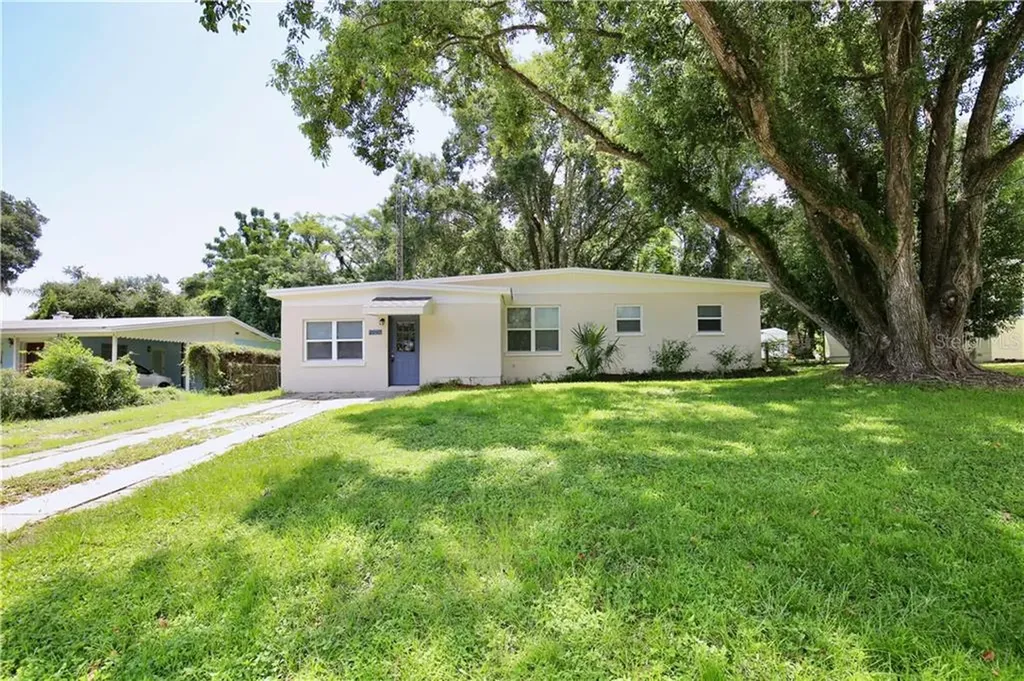 2207 Jobbins Drive Leesburg FL 34748