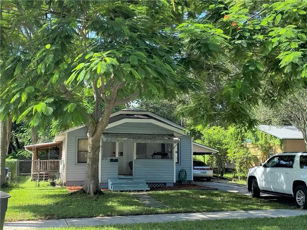 2230 50th Avenue N St Petersburg FL 33714