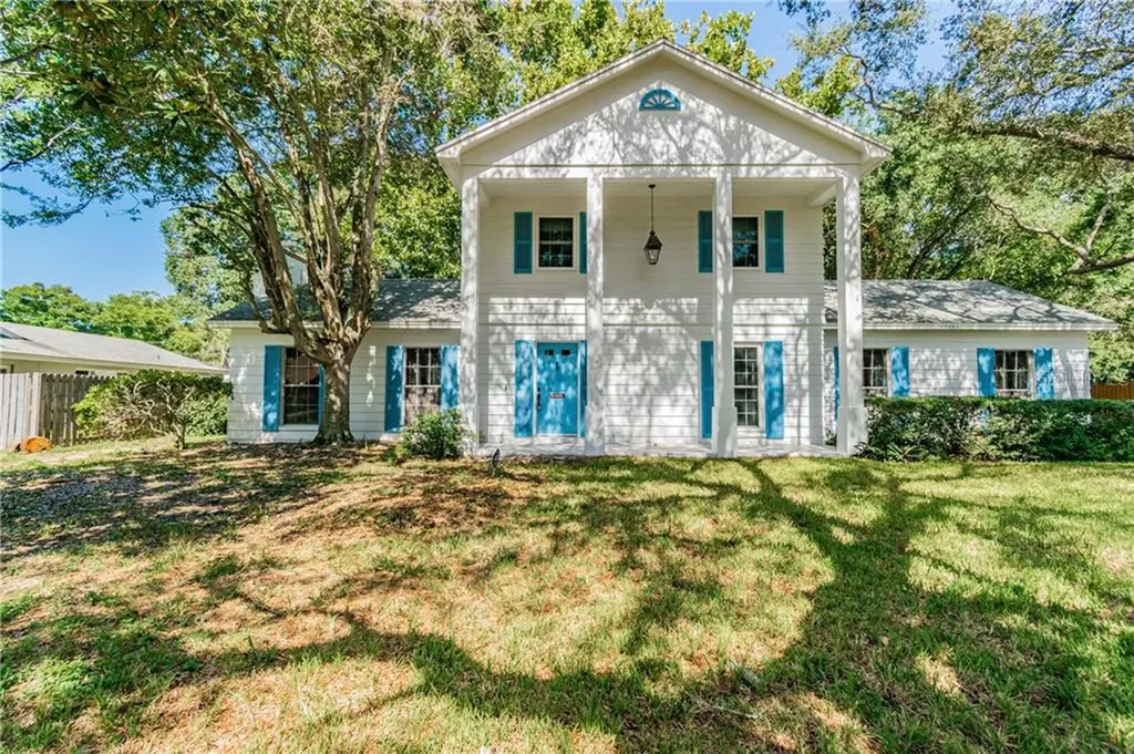 1645 Manor Way S St Petersburg FL 33712