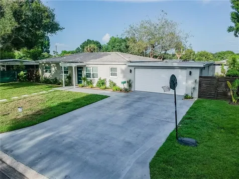 7007 19th Way N St Petersburg FL 33702
