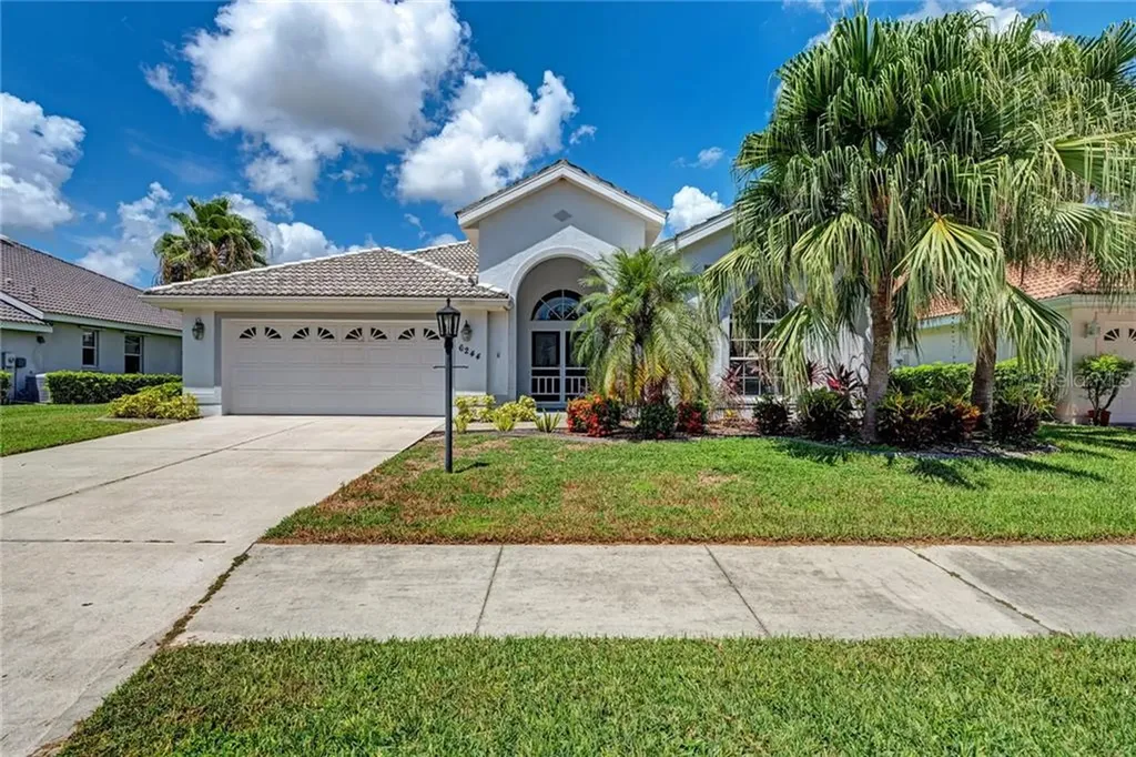 6244 Donnington Court Sarasota FL 34238