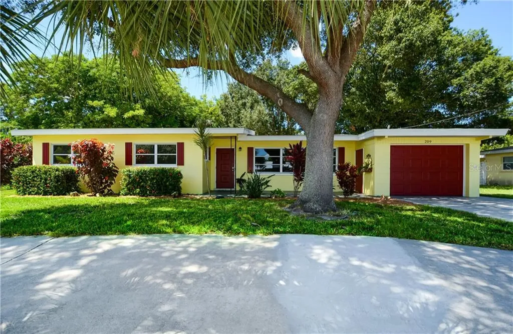 209 Sunway Avenue Sarasota FL 34237