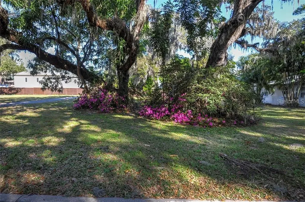 1627 2nd Avenue E Bradenton FL 34208