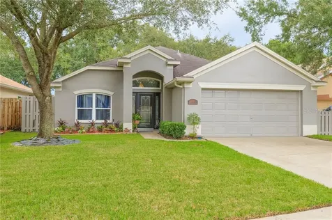 9009 Cliff Lake Lane Tampa FL 33614