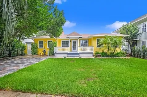 115 18th Avenue NE St Petersburg FL 33704