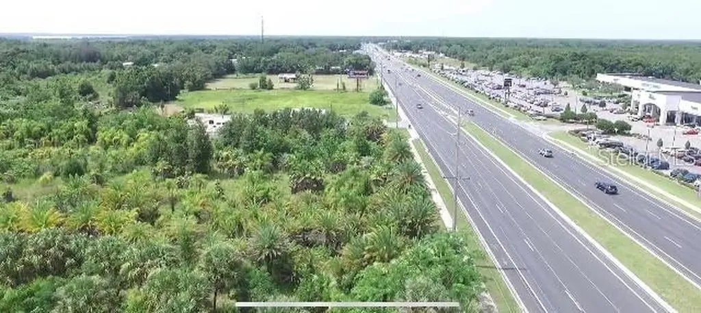 2165 Us Highway 441/27 Fruitland Park FL 34731