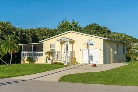 2711 Larkspur Drive Punta Gorda FL 33950