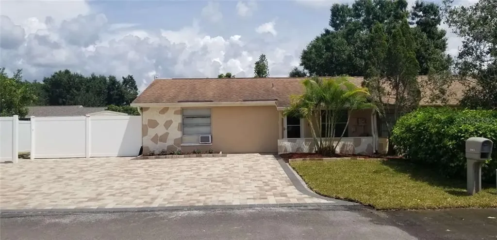 8903 Briar Hollow Court Tampa FL 33634