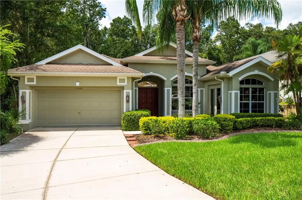 12240 Woodlands Circle Dade City FL 33525