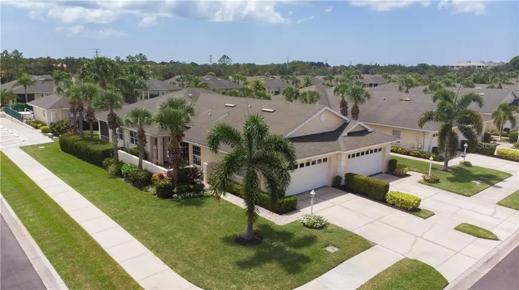1723 Fountain View Circle Venice FL 34292